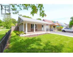 39 PORTIA BOULEVARD - 4