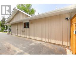39 PORTIA BOULEVARD - 6