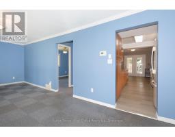 39 PORTIA BOULEVARD - 8