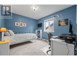 227 VALMONT COURT - 32