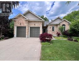 11 DUCHARME CRESCENT - 1