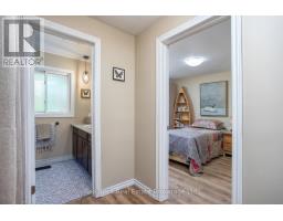 302 ROSS AVENUE - 23