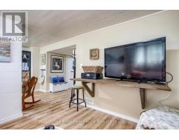 302 ROSS AVENUE - 29
