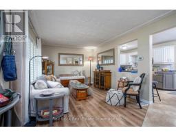 302 ROSS AVENUE - 6