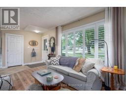 302 ROSS AVENUE - 9
