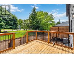3 - 165 EGAN AVENUE E - 12