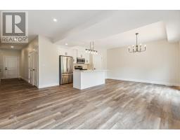 3 - 165 EGAN AVENUE E - 25