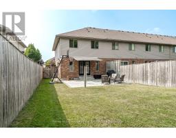25 HYDE ROAD - 40