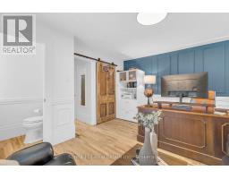 161 HERBERT STREET - 17