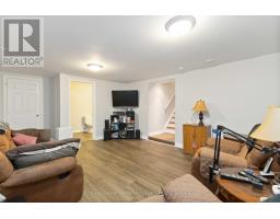 567 ELGIN STREET E - 33