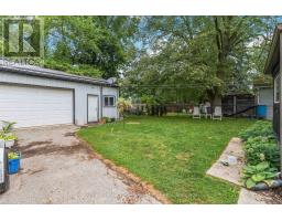 567 ELGIN STREET E - 38