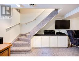 58 NORMANDY DRIVE - 25