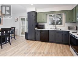 765 JOHN STREET W - 13