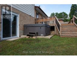 765 JOHN STREET W - 26