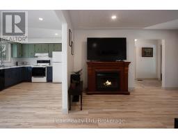 765 JOHN STREET W - 9