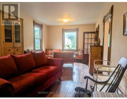 431 COOMBS STREET - 18