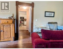 431 COOMBS STREET - 19