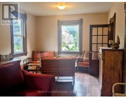431 COOMBS STREET - 21