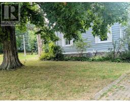 431 COOMBS STREET - 4