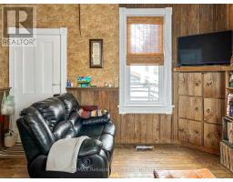 293 DRUMMOND STREET - 22