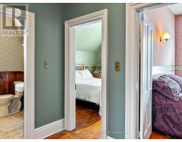 293 DRUMMOND STREET - 40