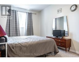 23 - 300 JOHN STREET S - 15