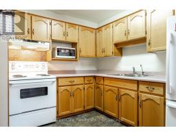 23 - 300 JOHN STREET S - 9