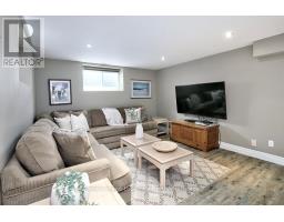 112 ALGONQUIN DRIVE - 18