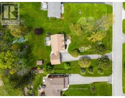 112 ALGONQUIN DRIVE - 22