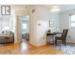 61 - 300 JOHN STREET S - 15