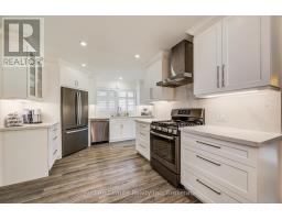 36 ANTHONY PLACE - 15