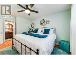 36 ANTHONY PLACE - 22