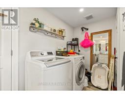 138 ASH STREET - 15