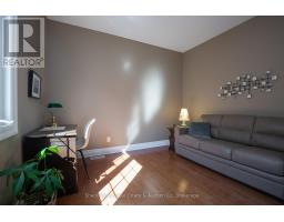 30 - 41 NORTH POINTE DRIVE - 21