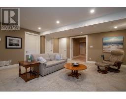 30 - 41 NORTH POINTE DRIVE - 27