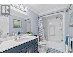 17 HARBOUR COURT - 31