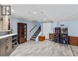 17 HARBOUR COURT - 32