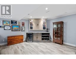 17 HARBOUR COURT - 33