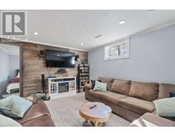 17 HARBOUR COURT - 34