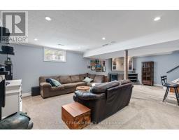 17 HARBOUR COURT - 35