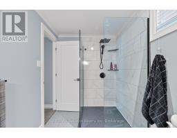 17 HARBOUR COURT - 39