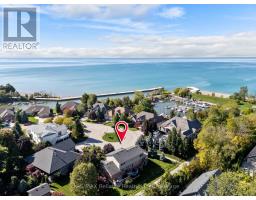 17 HARBOUR COURT - 4