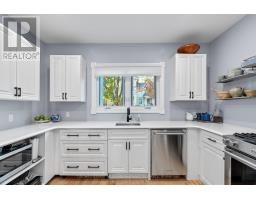 430 ALBERT STREET - 18