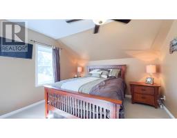 54 WATERLOO STREET - 42