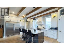 4640 LAKESHORE ROAD - 12