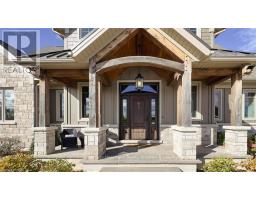 4640 LAKESHORE ROAD - 4