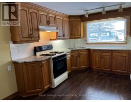 42 STEWART STREET - 8