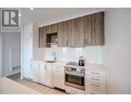 1611 - 181 KING STREET S - 11