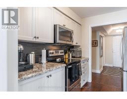 203 - 30 FRONT STREET - 22