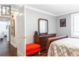 203 - 30 FRONT STREET - 29